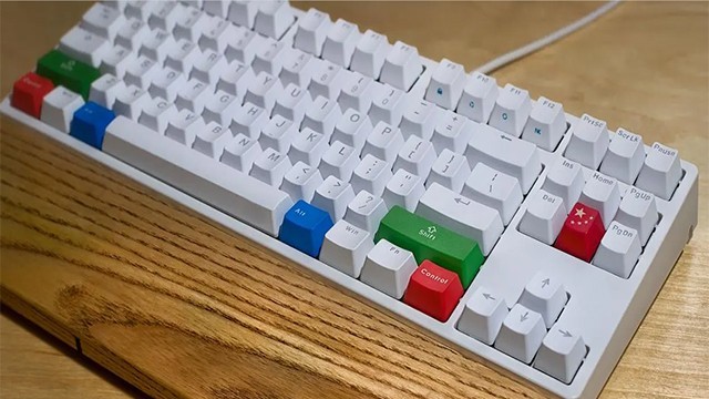 标签源头厂家讲解键盘不干胶标签的特性